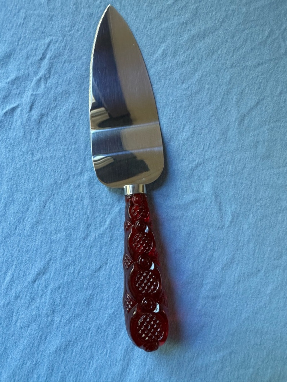 Avon Cape Cod Ruby Red 1876 Pie Server Cake Cutter with Stainless Steel Blade